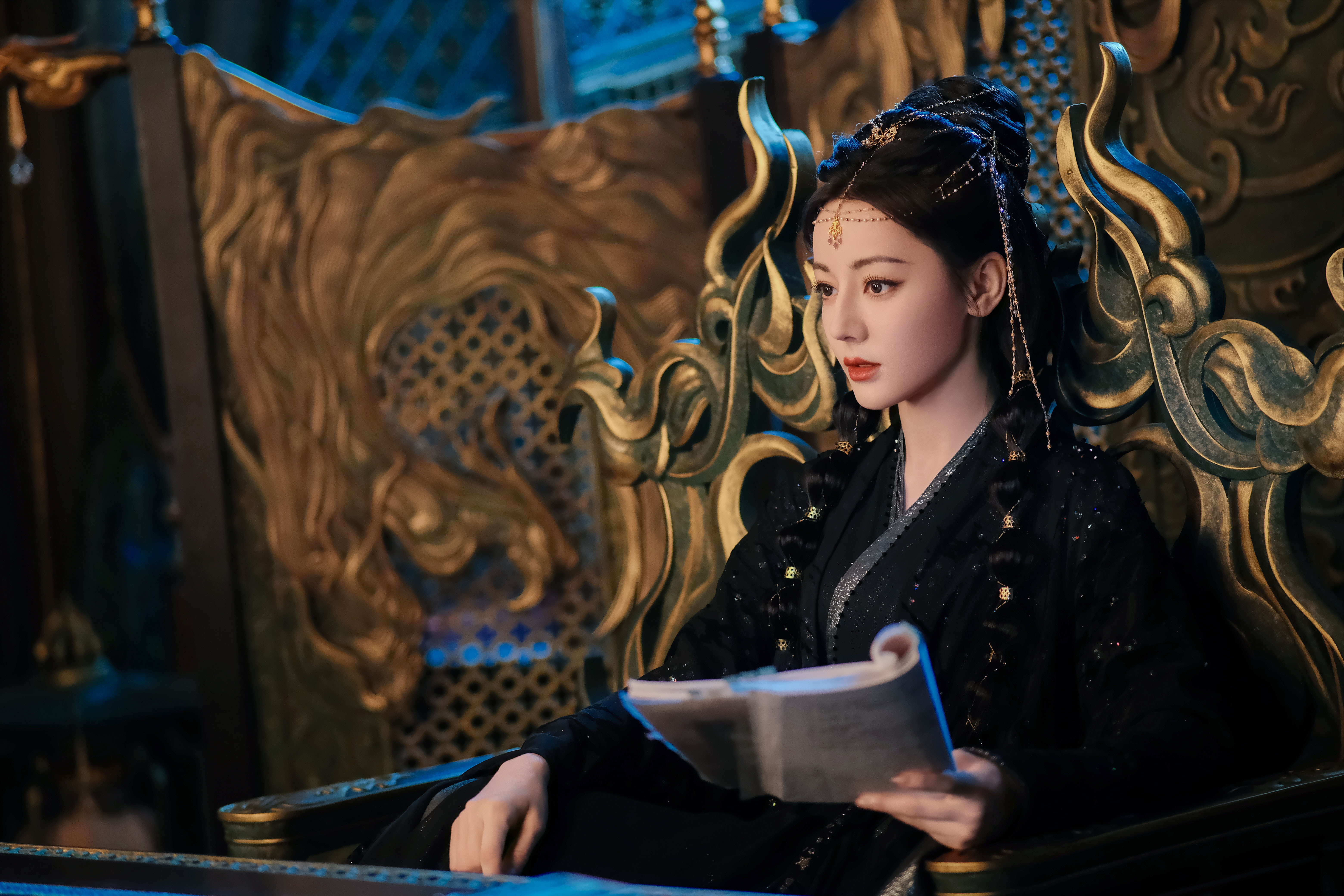 迪丽热巴贺思慕的五感体验卡 归墟灵主在线等待中…贺思慕：等开拍=等开饭归墟饭菜统