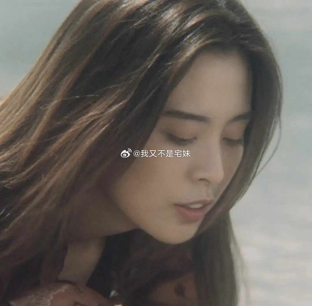 为什么王祖贤法令纹这么重的时候还有大美女感 