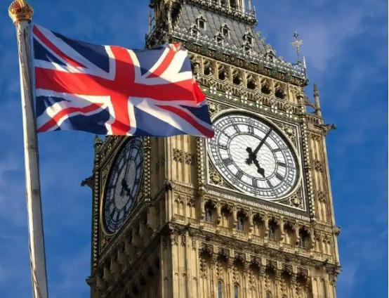 英国抢走了中国5块土地，只收复了香港，哪4块还没有收回？
 
当1997年香港会