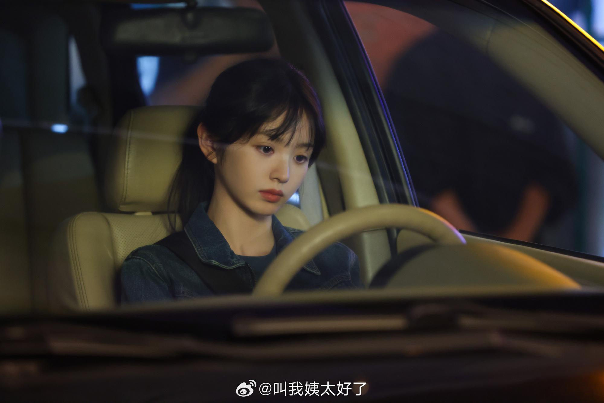 田曦薇有四部破万剧了，作为951是不是没有争议了？ 