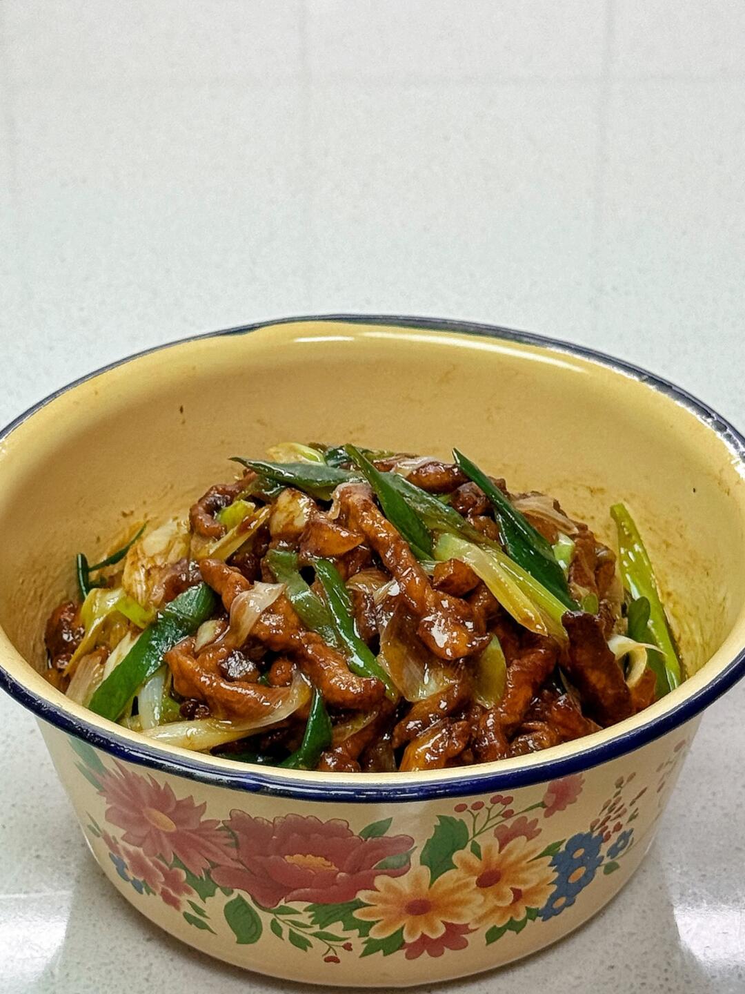 今天吃什么🥢🥢葱爆肉丝（附做法）