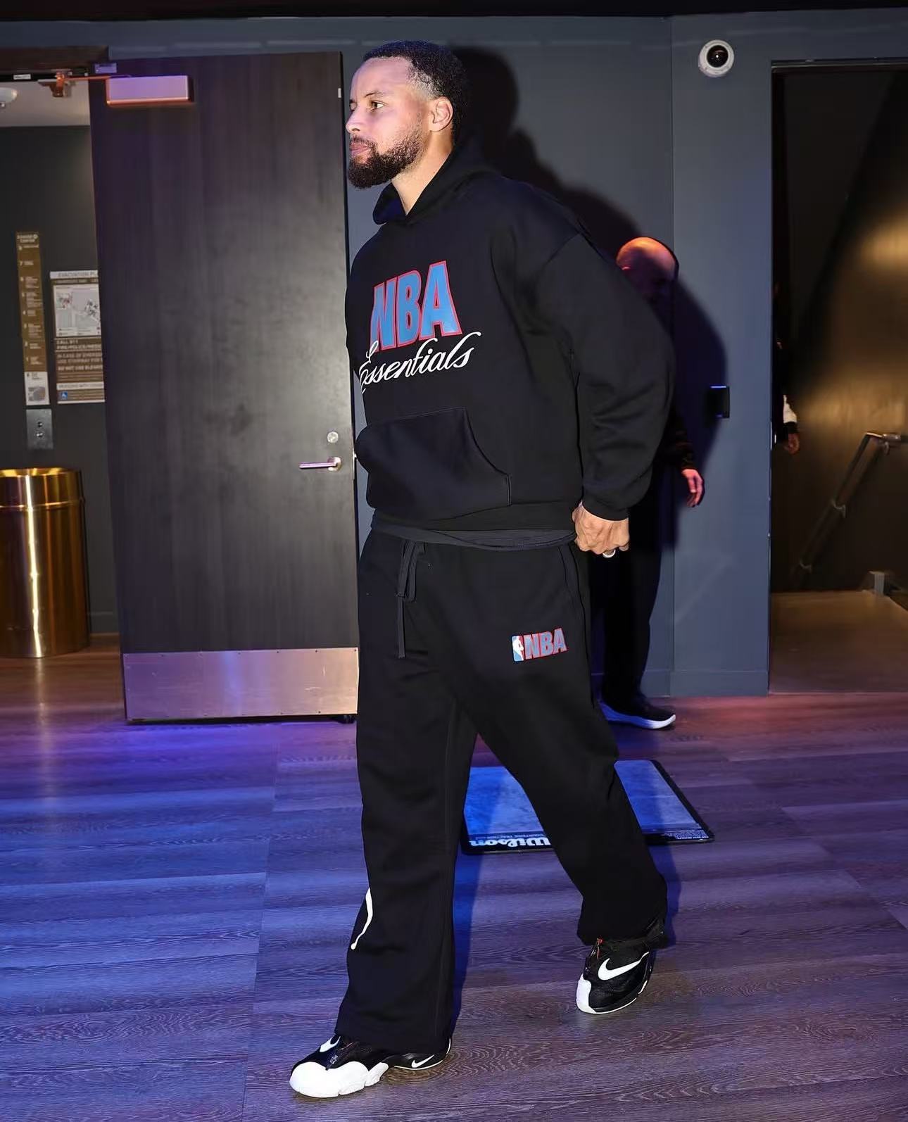 致敬老加里佩顿Nike Air Zoom Flight"The Glove"雷霆