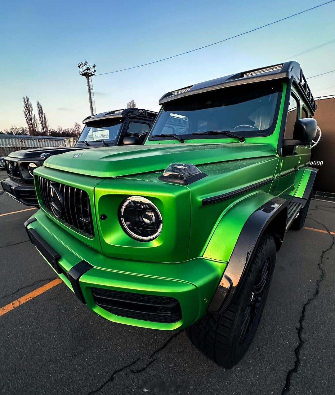 G63 4x4² 现货待售磨砂绿/磨砂黑/曜石黑/水泥灰/钻石白 ​​​