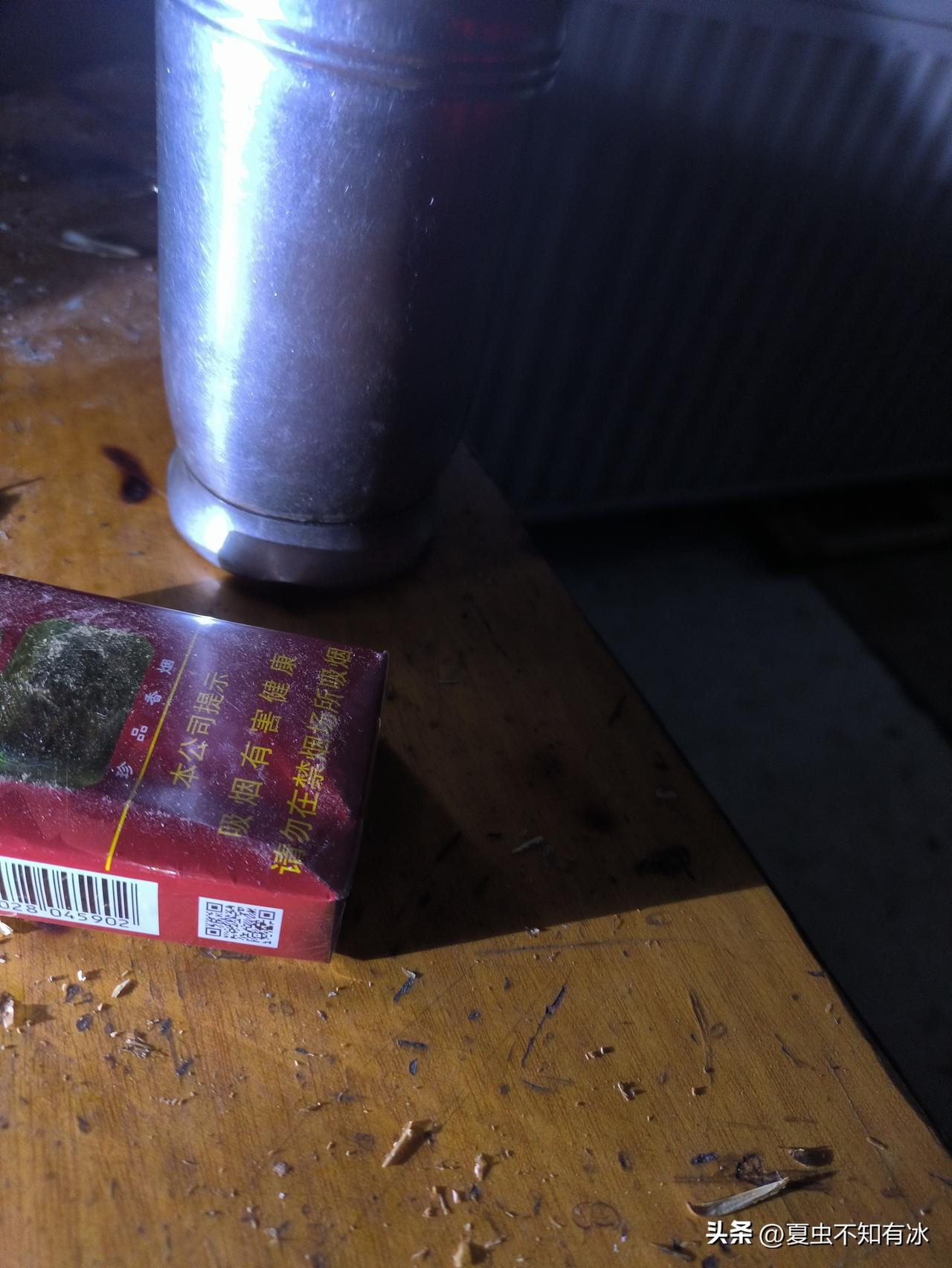 当然能戒！
有位六十多岁的老人，每月退休金三千多元，有四十多年烟龄，还患上了慢性