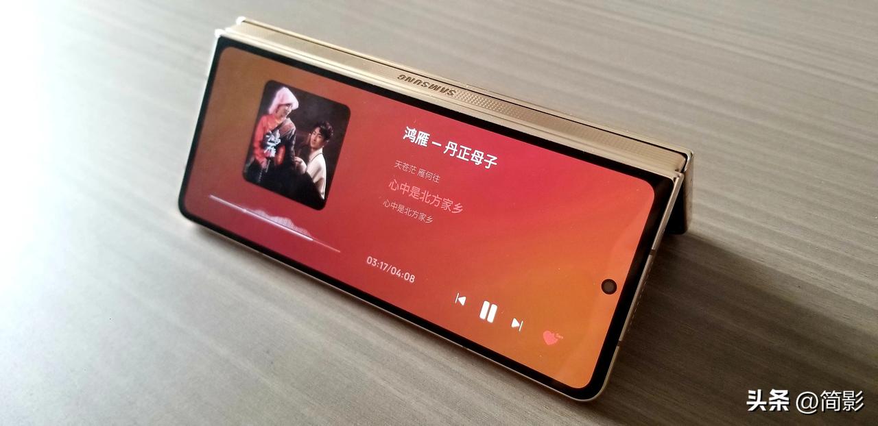 买车最重要的配置：1.隔音  2.音响  3.座椅 ，这也是新能源卖得好的根本原