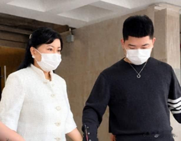 蔡天凤母亲曾遭黑社会追160万，自爆在麻将馆曾经输掉几千万