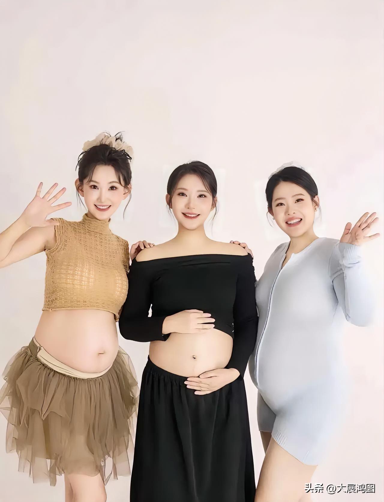 三姐妹的孕照，洋溢着甜蜜的微笑，满是幸福！🥰🤰💕梦幻孕期写真 孕期氛围感写