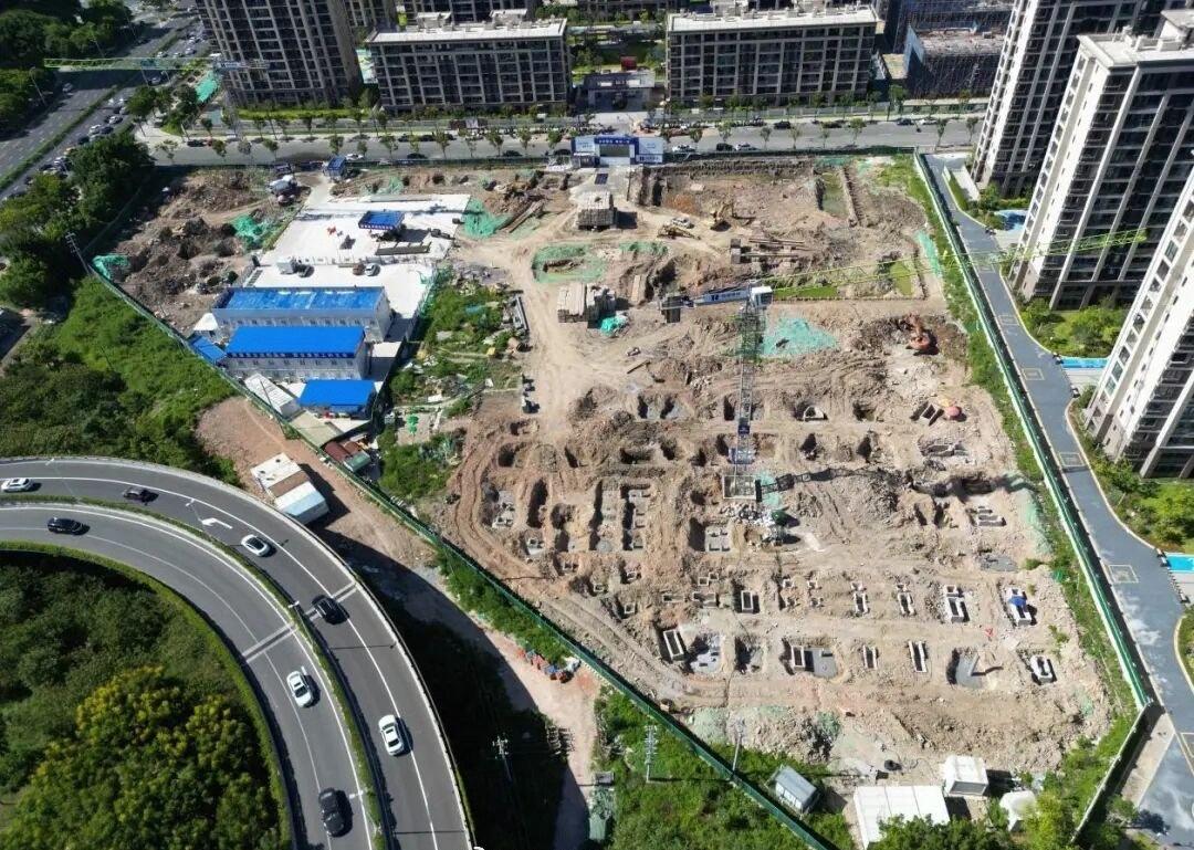 白湖北园片区小学（麦顶分校）项目位于福建省福州市仓山区南二环路北侧，南台路以东，