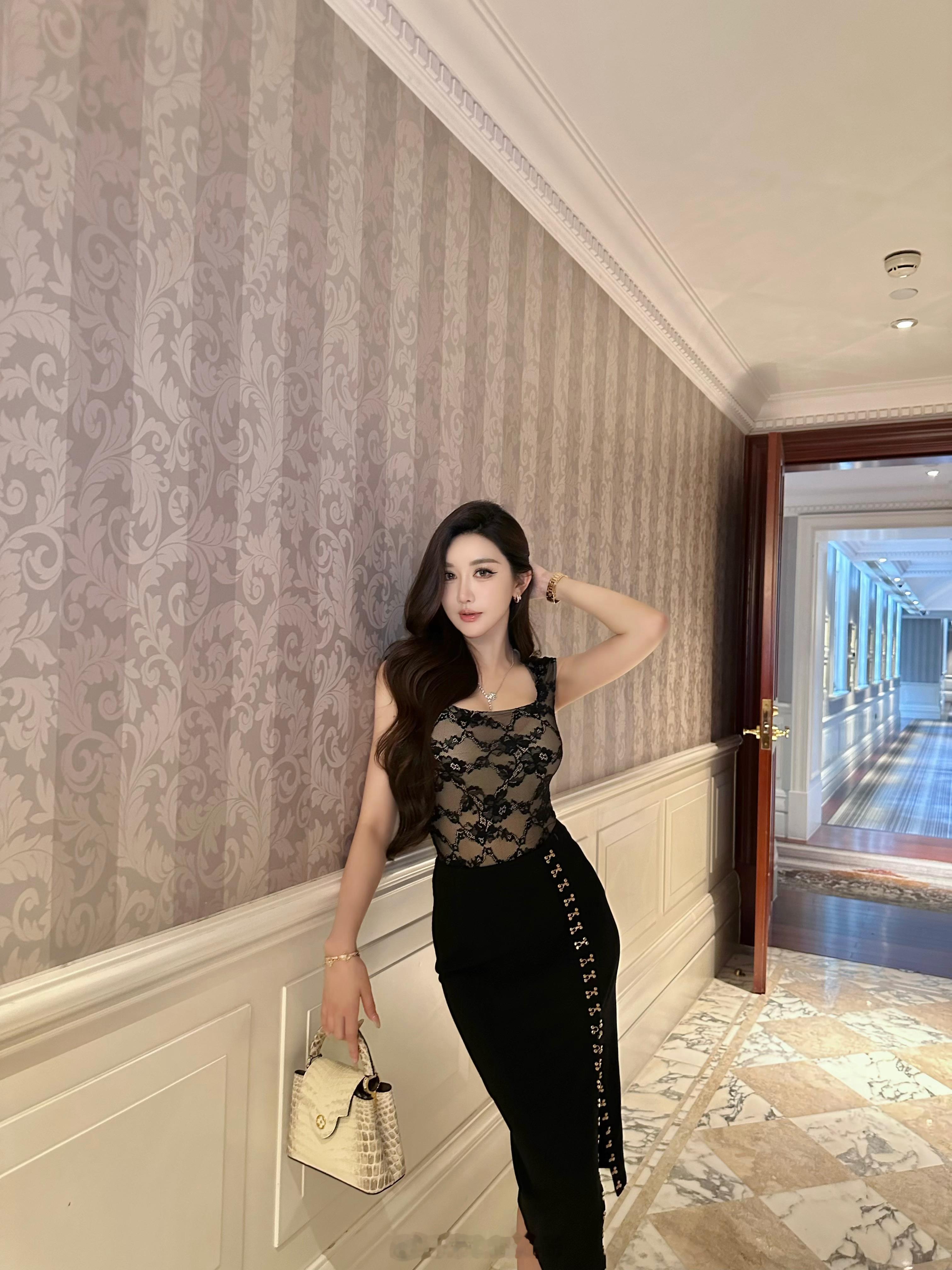 🖤 ​​​