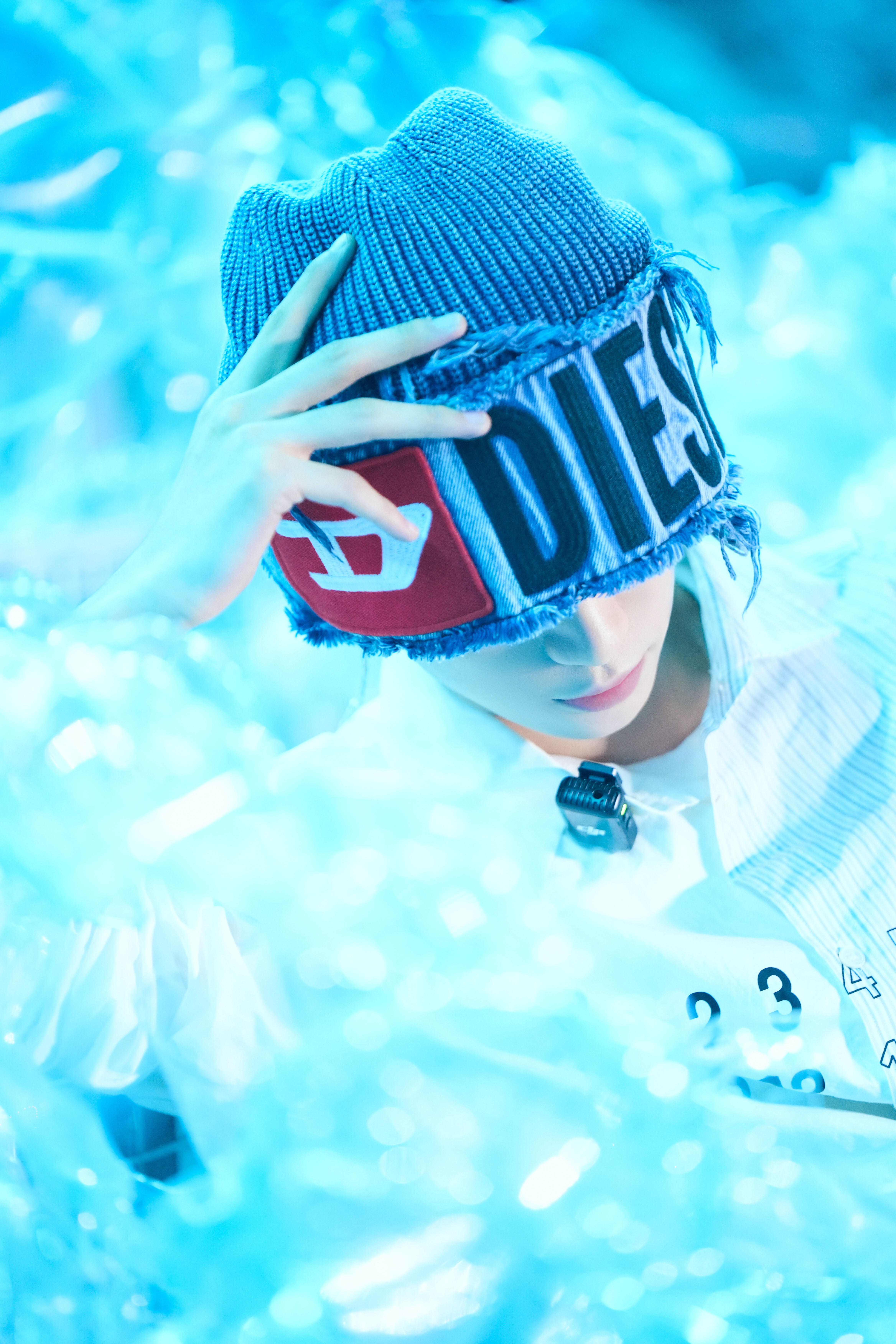 梓渝彩排现场图梓渝工作室和瑞鹤ins更新了梓渝彩排现场图，贵阳演唱会马上来，好期