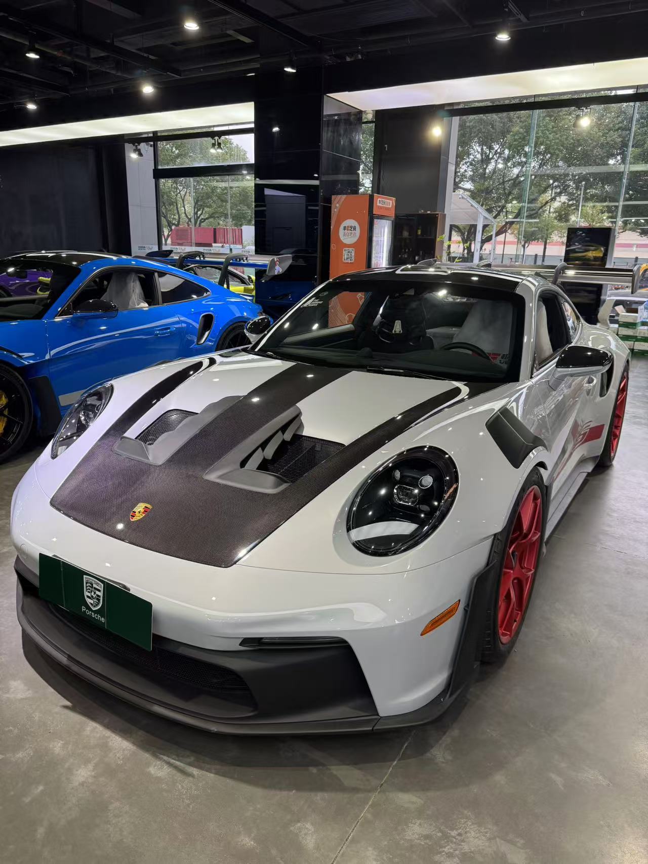纯正蛙王，赛道之神GT2 RS & GT3 RS，大尾翼真的很难不爱[憧憬]，同