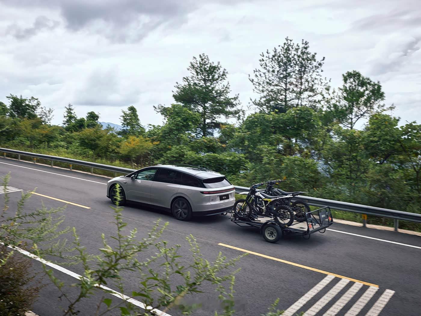 说到 2026 款理想 i6，除了自研电池和马赫芯片，大家觉得还有哪里可以升级一
