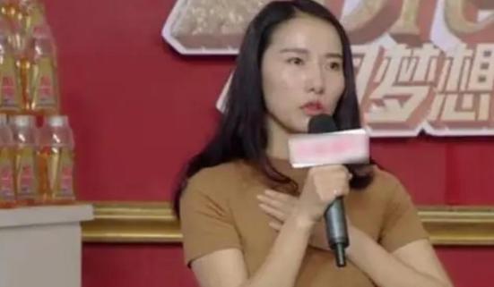 1987年，一对亲生父母将刚出生14天的女儿遗弃在雪地里，20多年后，他们得知女