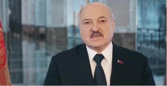 白俄罗斯总统一句话，撕开了中国最可怕的底牌。不是航母下饺子，也不是芯片突围。卢卡