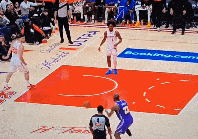 今天唯一投丢的一球。詹姆斯湖人