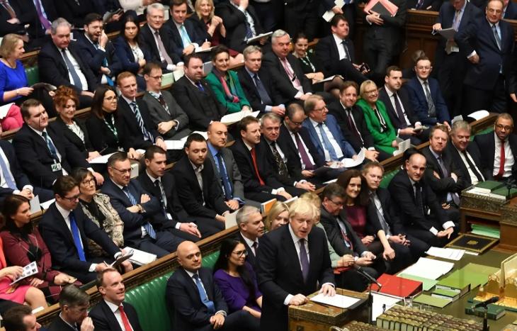 英国政坛这场补选，表面只是一个席位之争，背后却可能牵动工党和改革党的气势变化。对