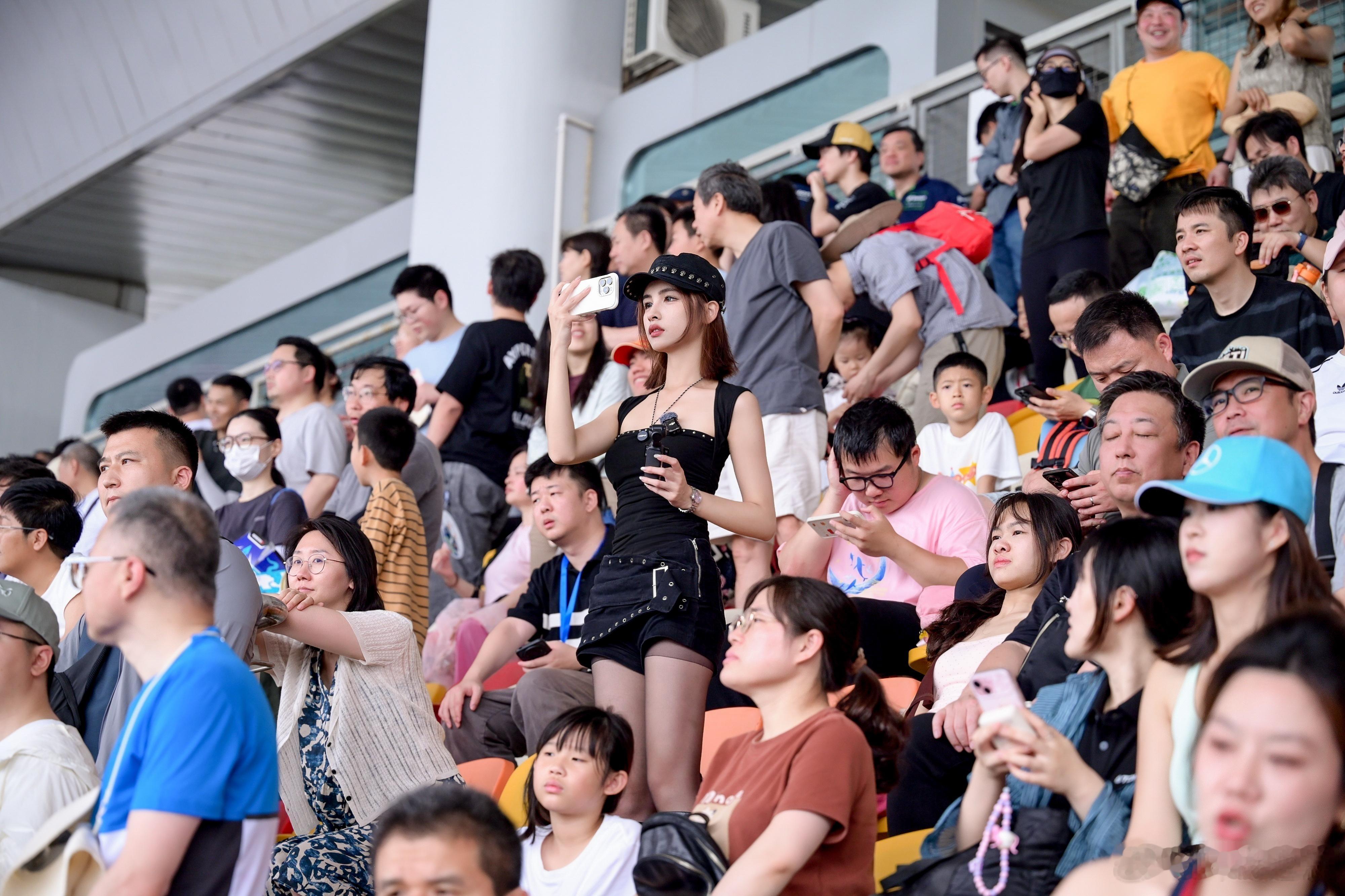 fe的速度与激情，不输f1，甚至我觉得攻击模式带来的更多可能性、更丰富的变化，让