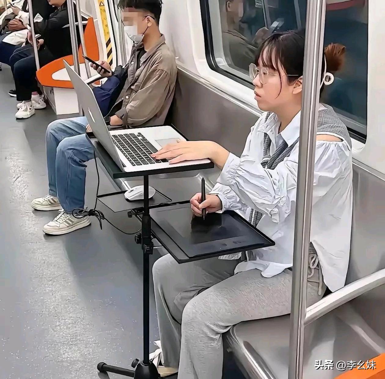 这得一个月挣多少钱才能这样？