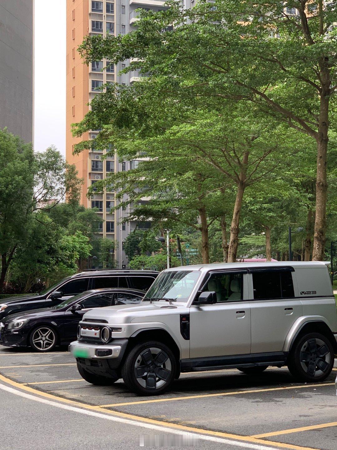 好方正！猜下这是什么车？ ​​​