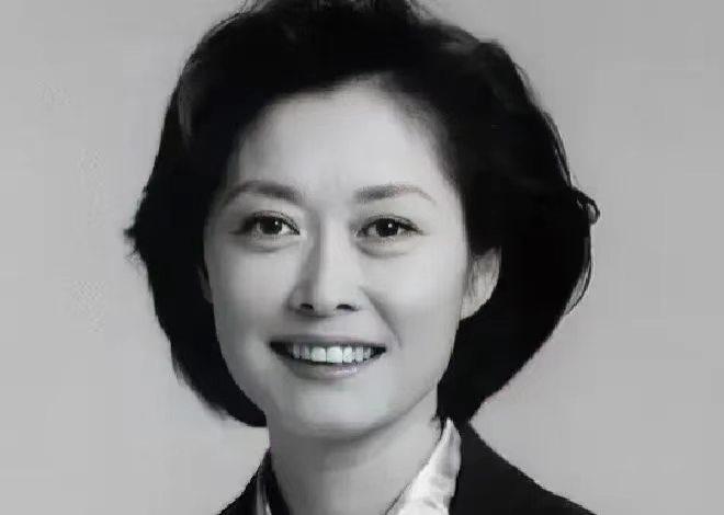 ICU病房里躺三个月是个什么概念，普通家庭可能撑不到一个月就得含泪放弃，可敬一丹