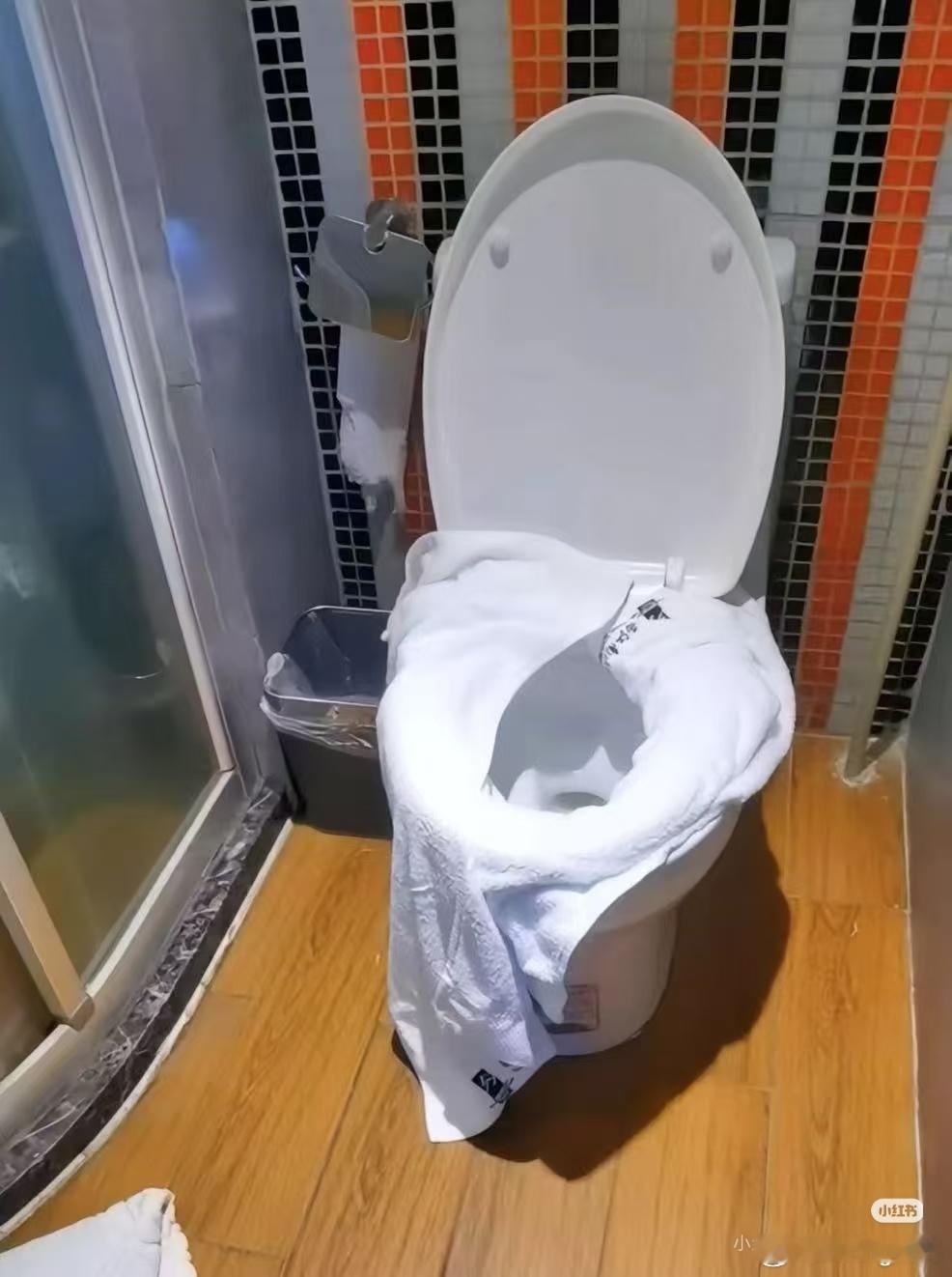 住酒店不带毛巾的人天塌了后面知道后就不敢用了你永远不知道上一个人拿毛巾是来做什么