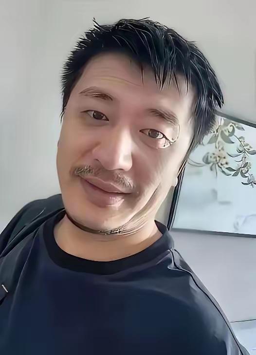 张雪峰的起家资本，根本不是运气，而是没人愿意熬的苦功！

总有人说张雪峰是靠综艺