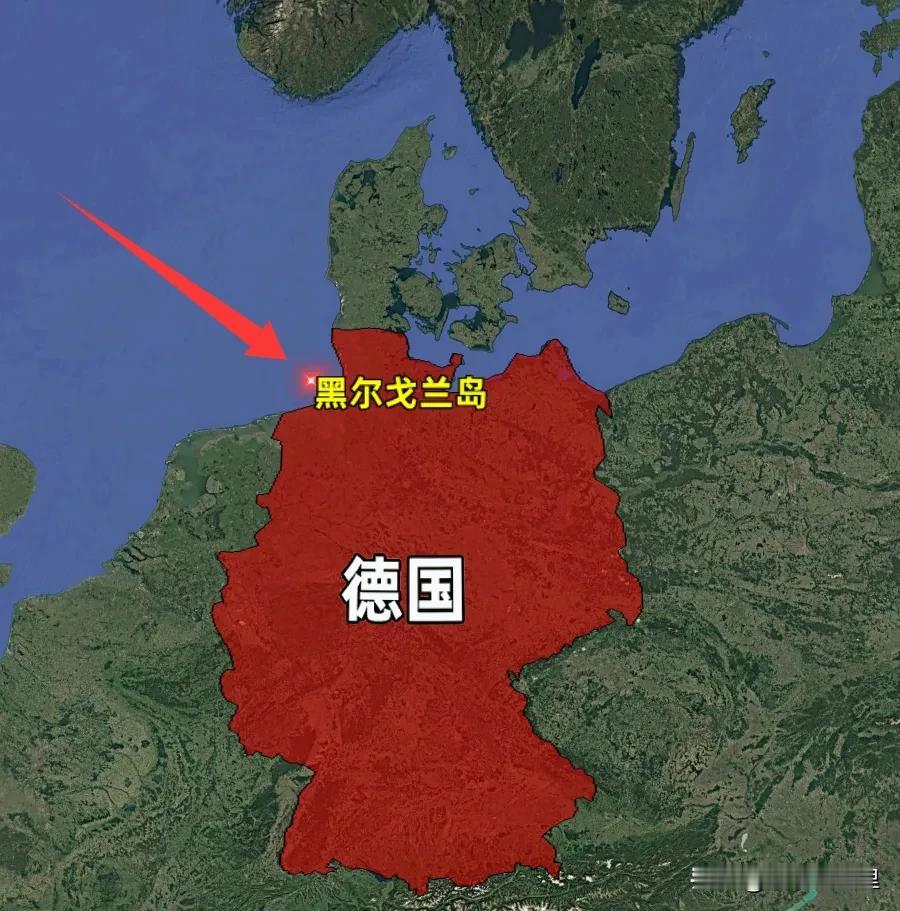 为何8300万人的工业强国，却被1.7平方公里小岛困住百年出海口？
你可能很难想