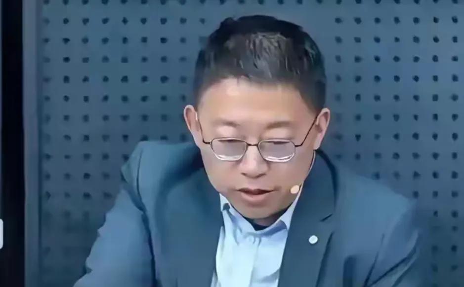 近期立法争议背后，民意如何影响公共安全？

最近网上在吵一个事，复旦大学教授沈逸