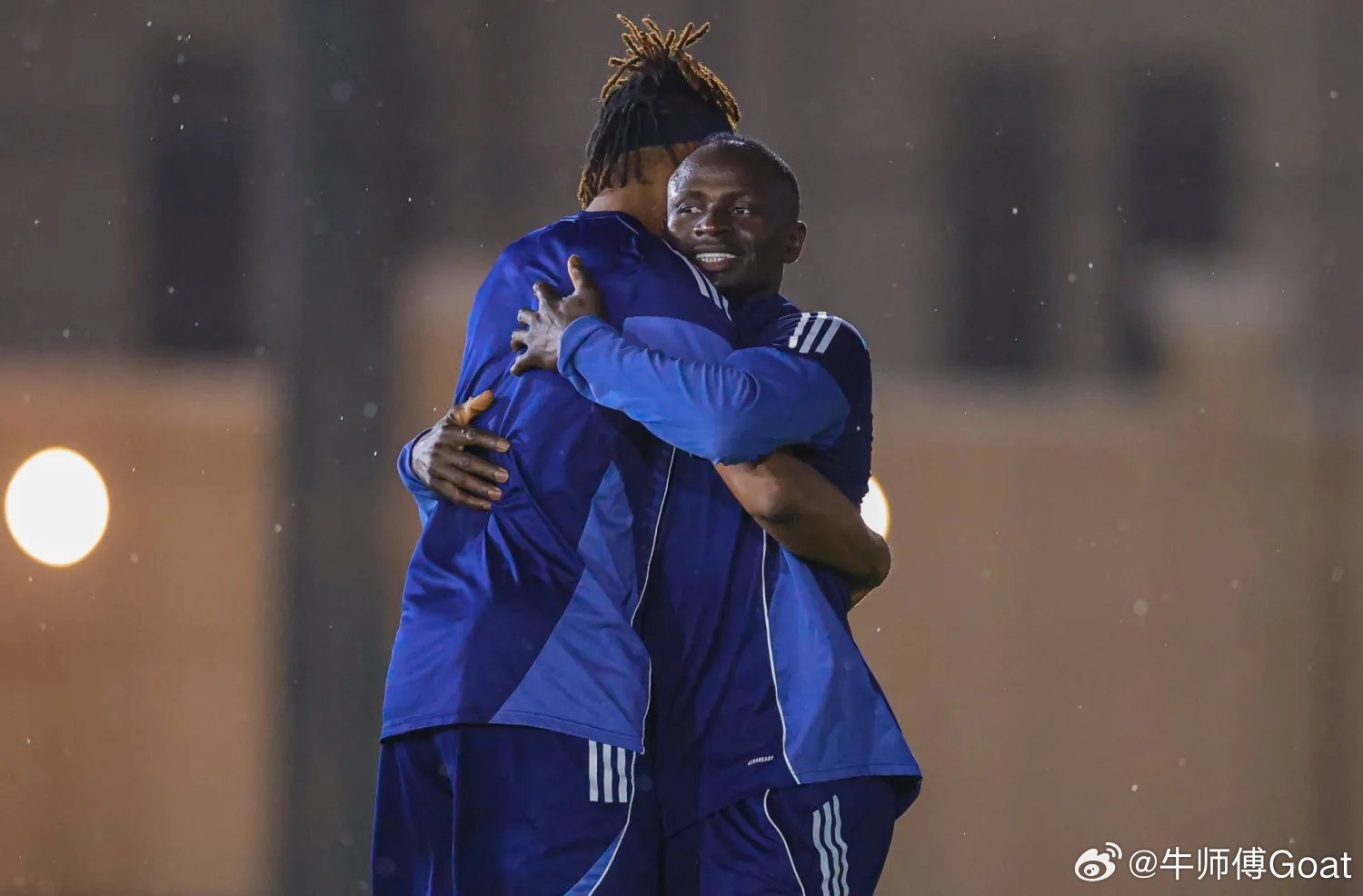 C罗和利雅得 据中东报🔴萨迪奥·马内的治疗和康复计划取得显著进展后，利雅得胜利