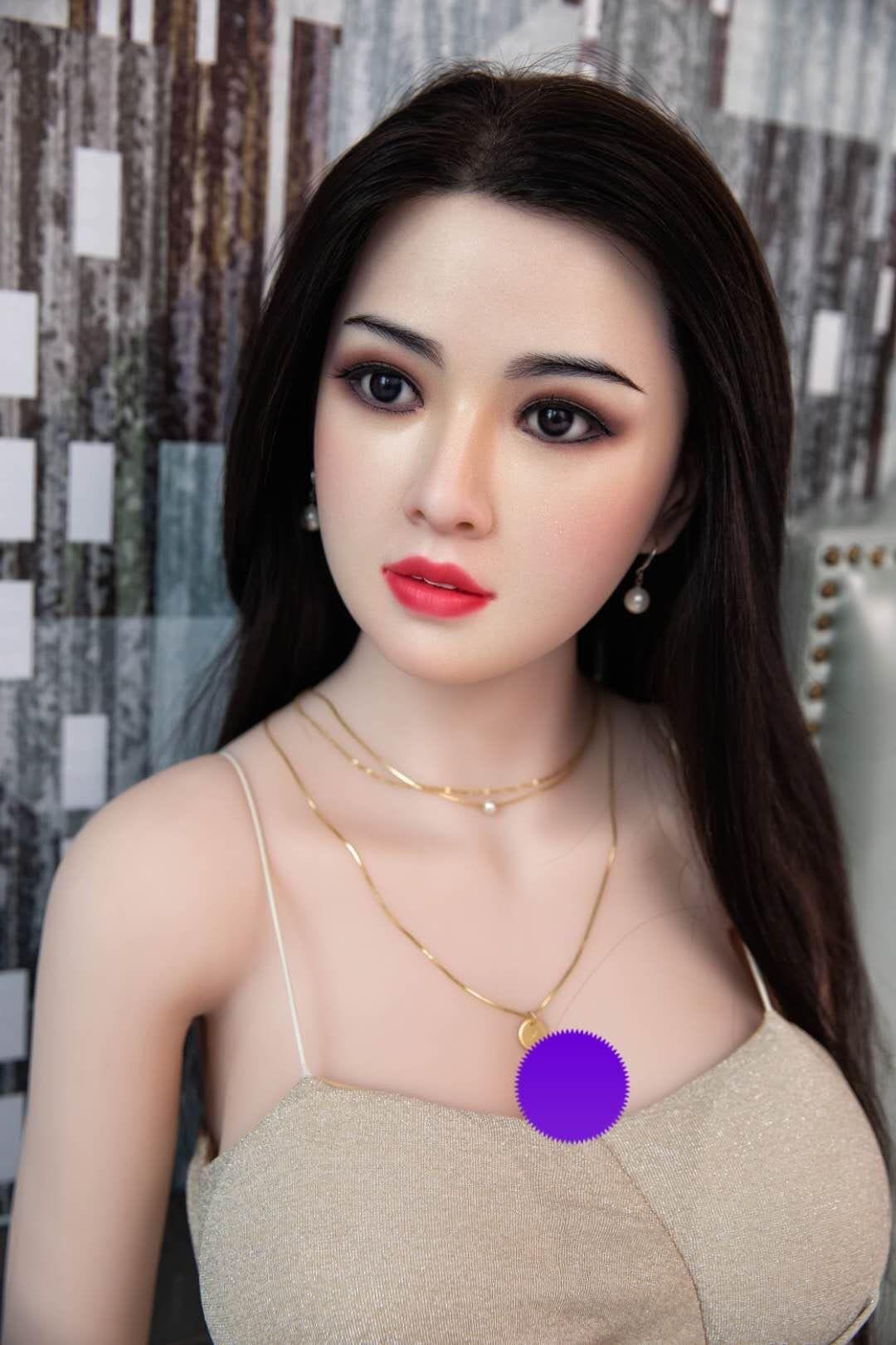 女性机器人逐渐走进大众视野，最先受冲击的不是婚恋，生育意愿才更值得深思
 
女性