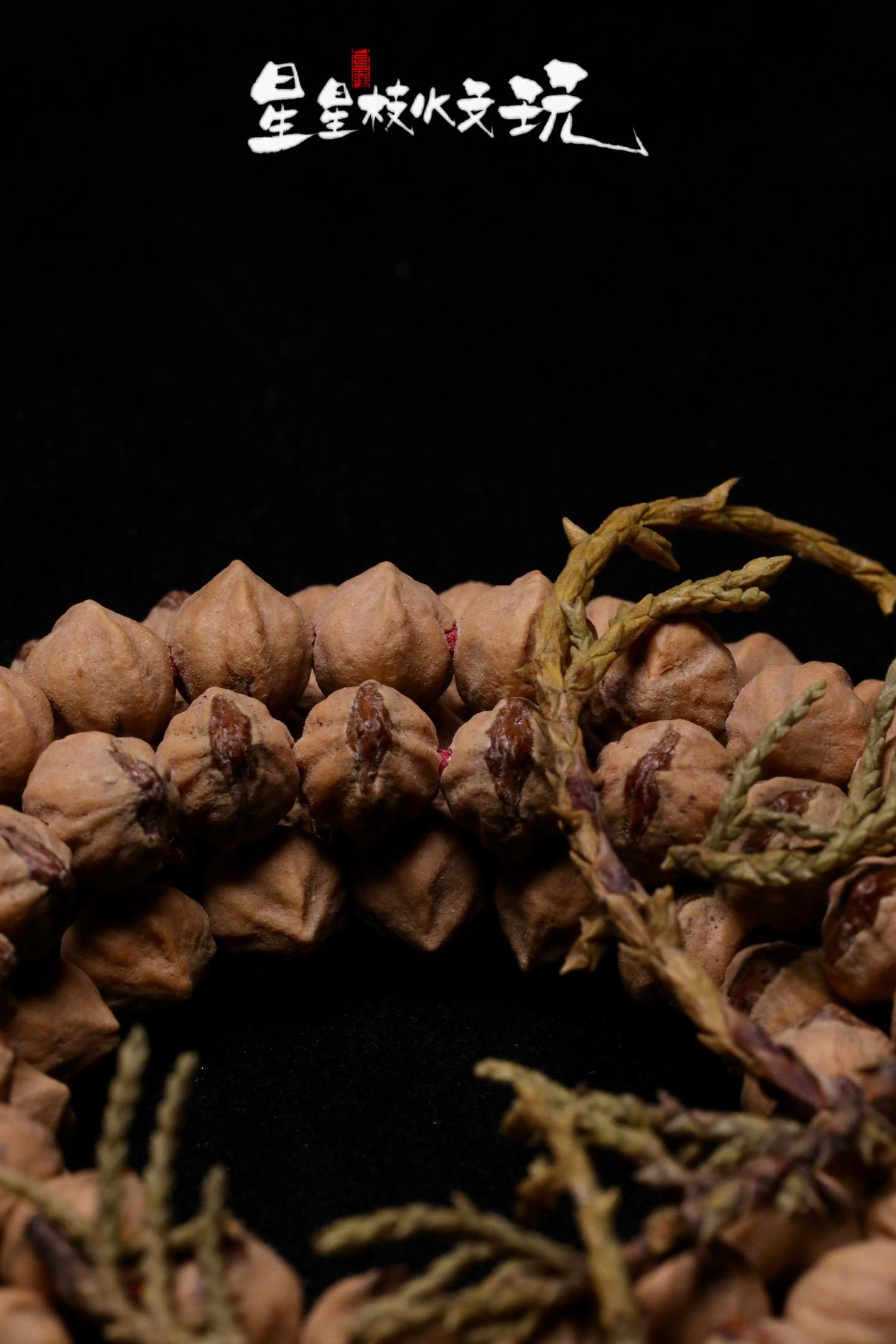 星座款•【大熊座】芽口在这。红芽口横打，玉化水晶皮质，规整饱满，变色效果明显。