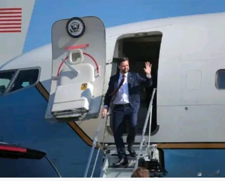 伊朗真是太不像话了！！一点不想为世界和平做贡献，对于谈判的态度太不认真严肃了！！