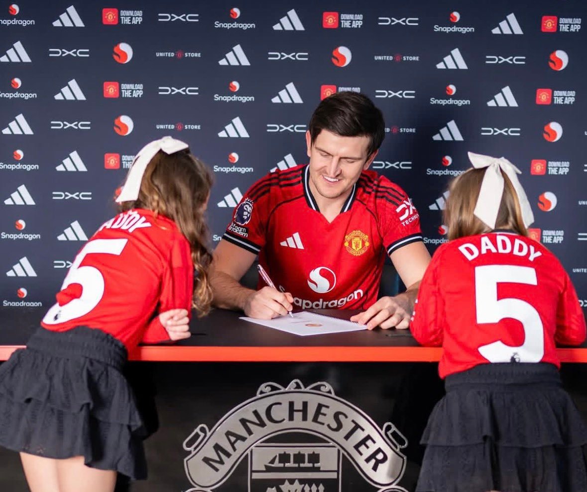 马奎尔Instagram：MY CLUB 🔴❤️曼联