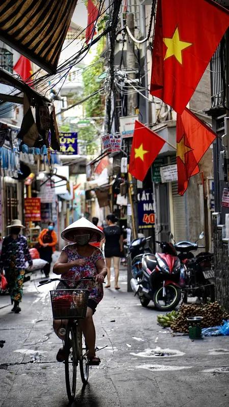 越南16岁小孩入侵该国疫苗接种系统 现在的小孩真让人惊掉下巴！近日越南林同省通报