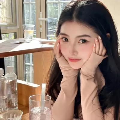 阳光明媚的午后，一杯香浓咖啡，悠然自得的小资生活日常咖啡时光 咖啡休闲照 早晨八