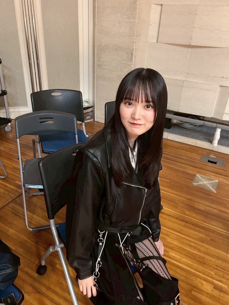 きらちゃん「曲調と璃花ちゃんの表情が癖になります！そしてなんと言っても…スタイル