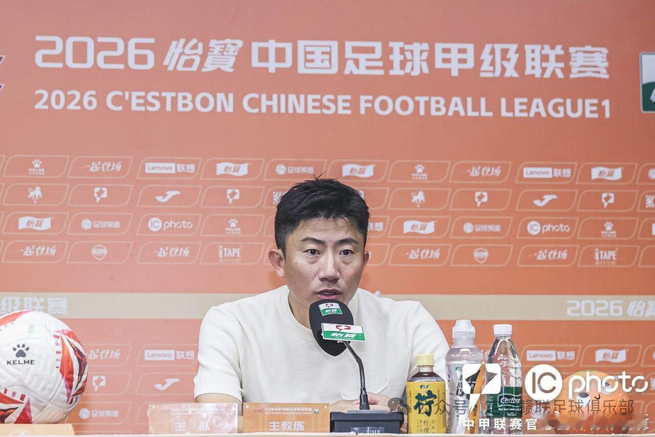 虽然没有官方宣布，但毛彪应该已经从定南赣联下课，赛前发布会出席的是教练组组长李晓