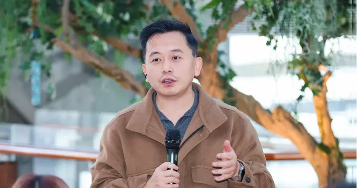 全新荣耀WIN系列正式揭晓，“年度电竞夯机”即将发布！