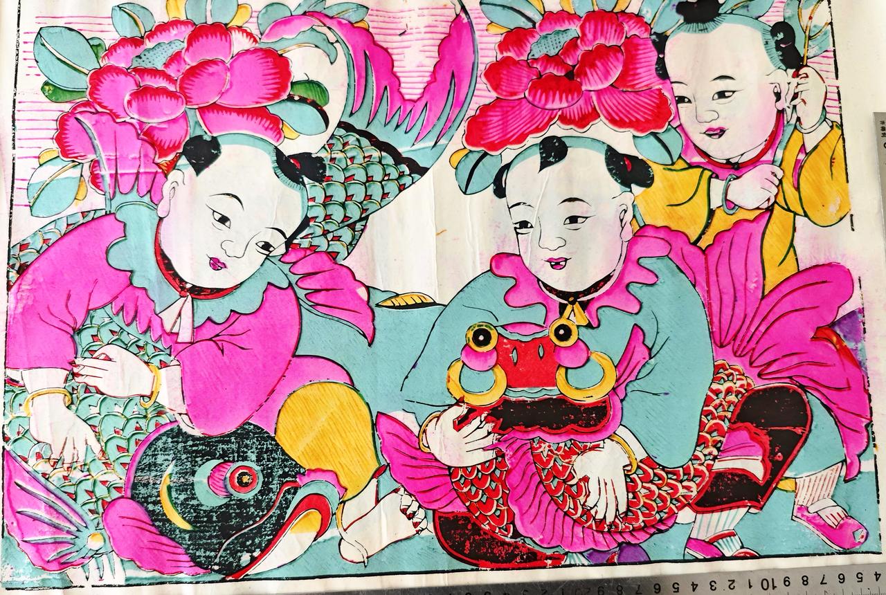 年画里的吉祥密码：《富贵有余》赏
 
这幅是典型的杨家埠木版年画《富贵有余》（也