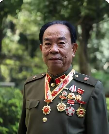 对越自卫反击战一等功臣徐家钦，广东潮州人，1946年出生，1968年入伍，中共党