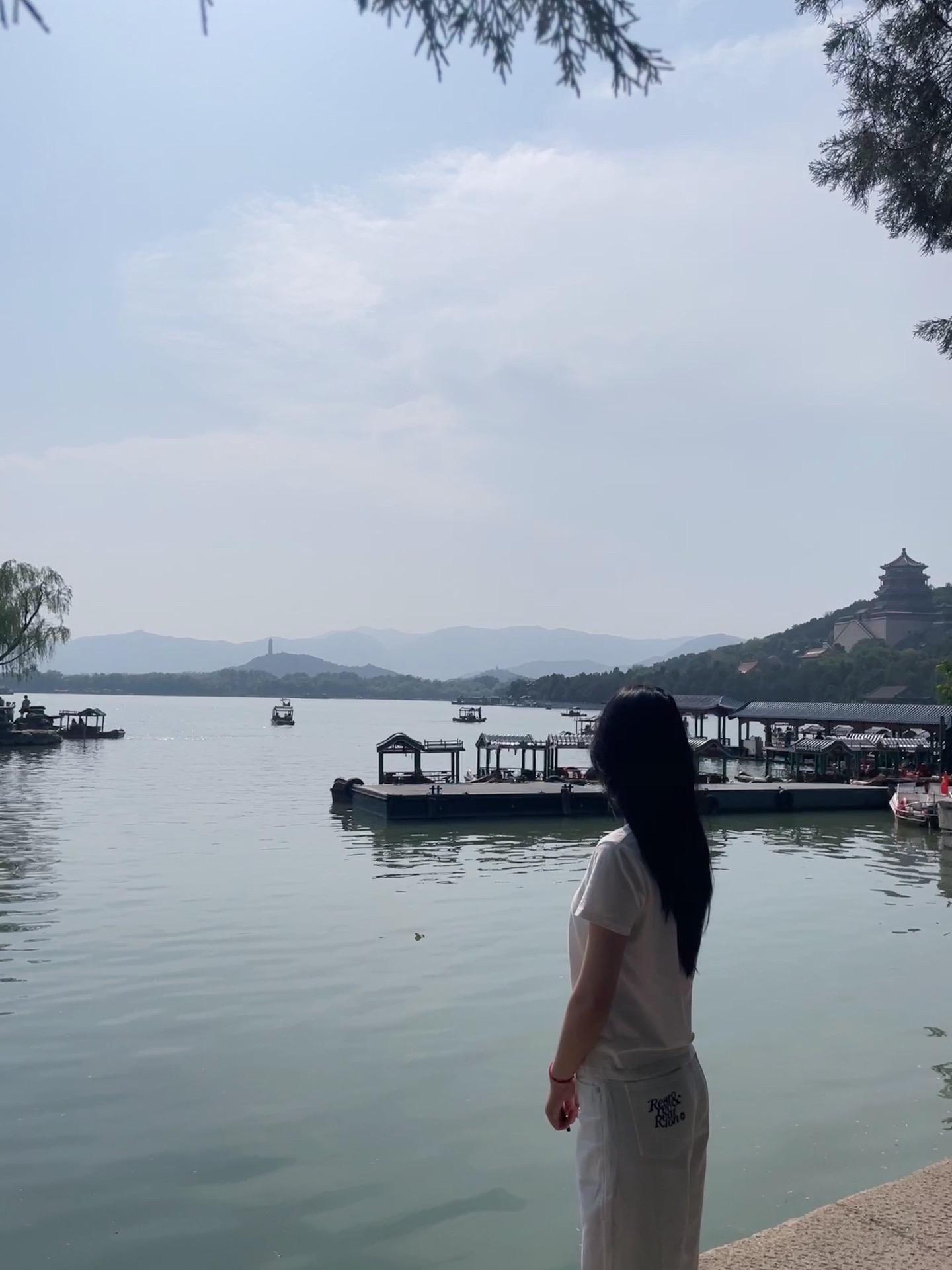 人生是一万次的春和景明