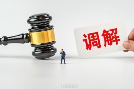 离婚后消失20多年没出过一分抚养费的男子去世，四个姑姑逼亲侄子签字火化，遭拒后把