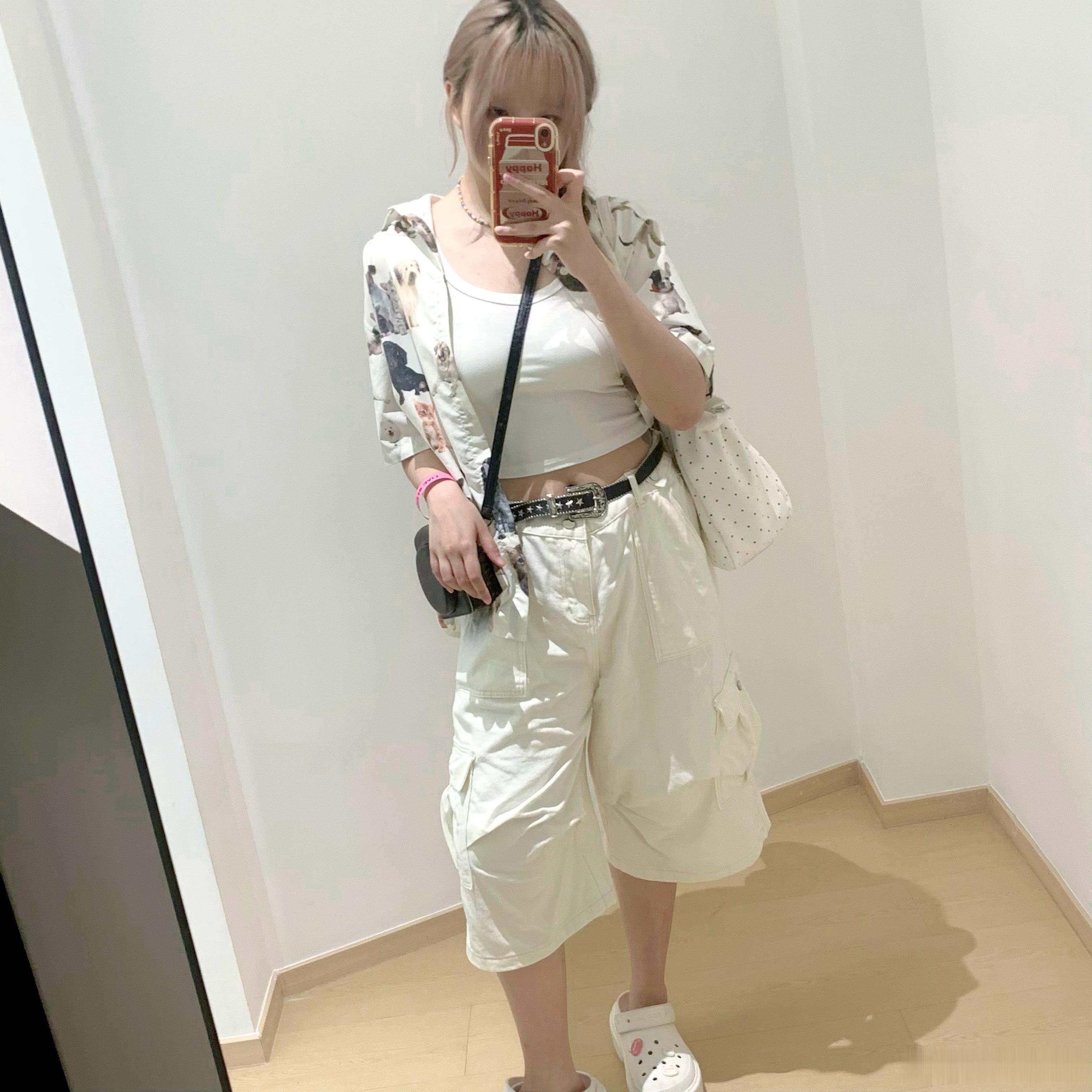 虽然不演出但是来吃汉堡了😋 