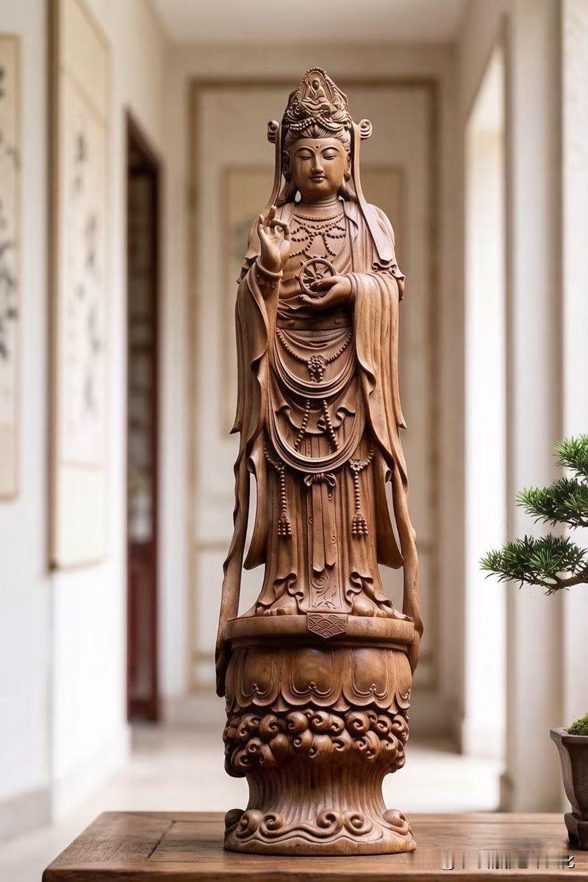 有些观音，不是用来“看”的，是用来让人慢下来的。

老山檀香的气息很轻，不张扬，