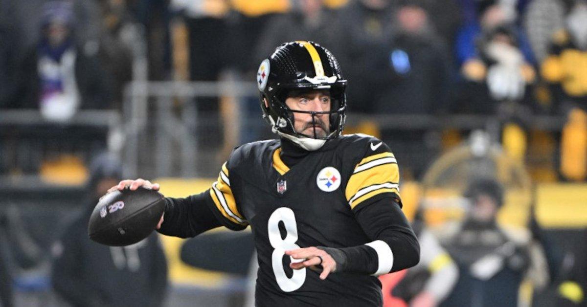 [To learn English]
Aaron Rodgers has dec