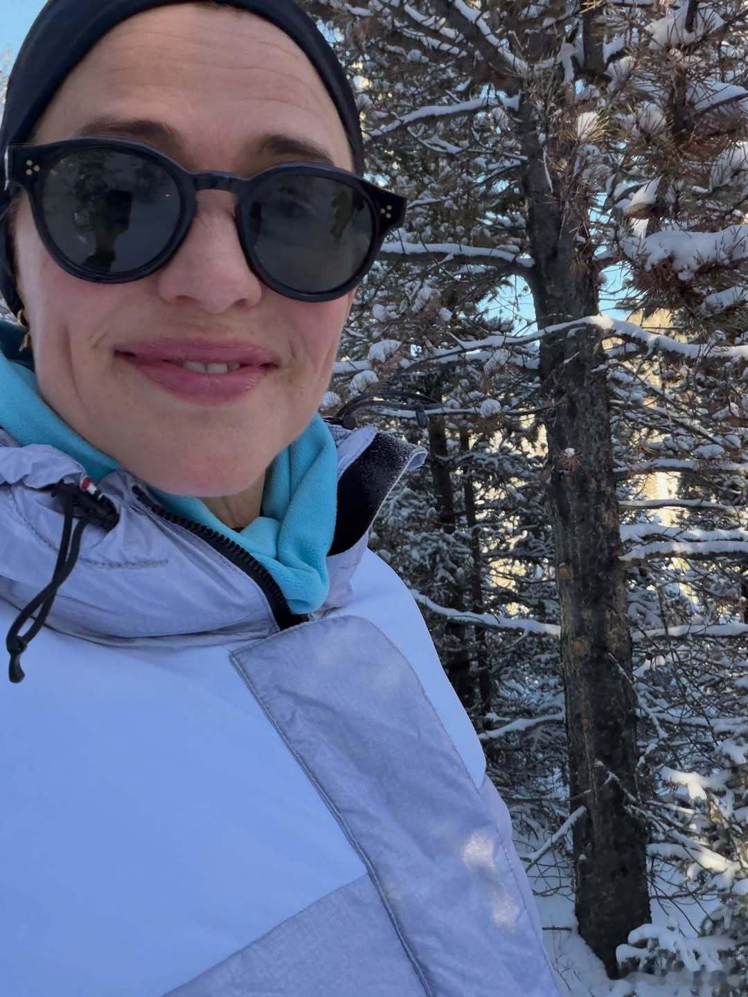 Jennifer garner詹妮弗加纳分享新私照，加纳姐延续过节传统，和家人一