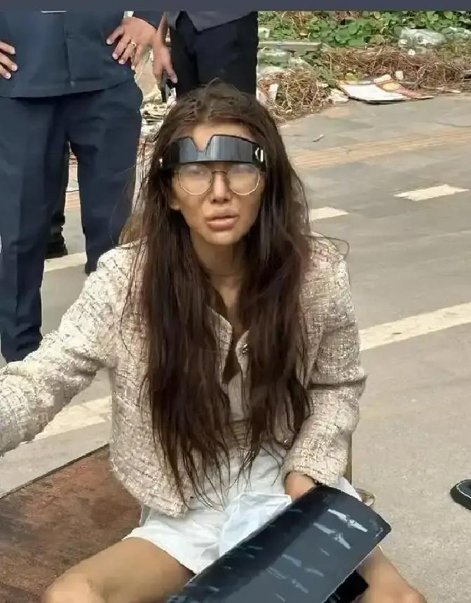 年轻女孩独自跑去柬埔寨打工，这风险到底有多大？
 
几个月前，吴某桢的母亲就知道