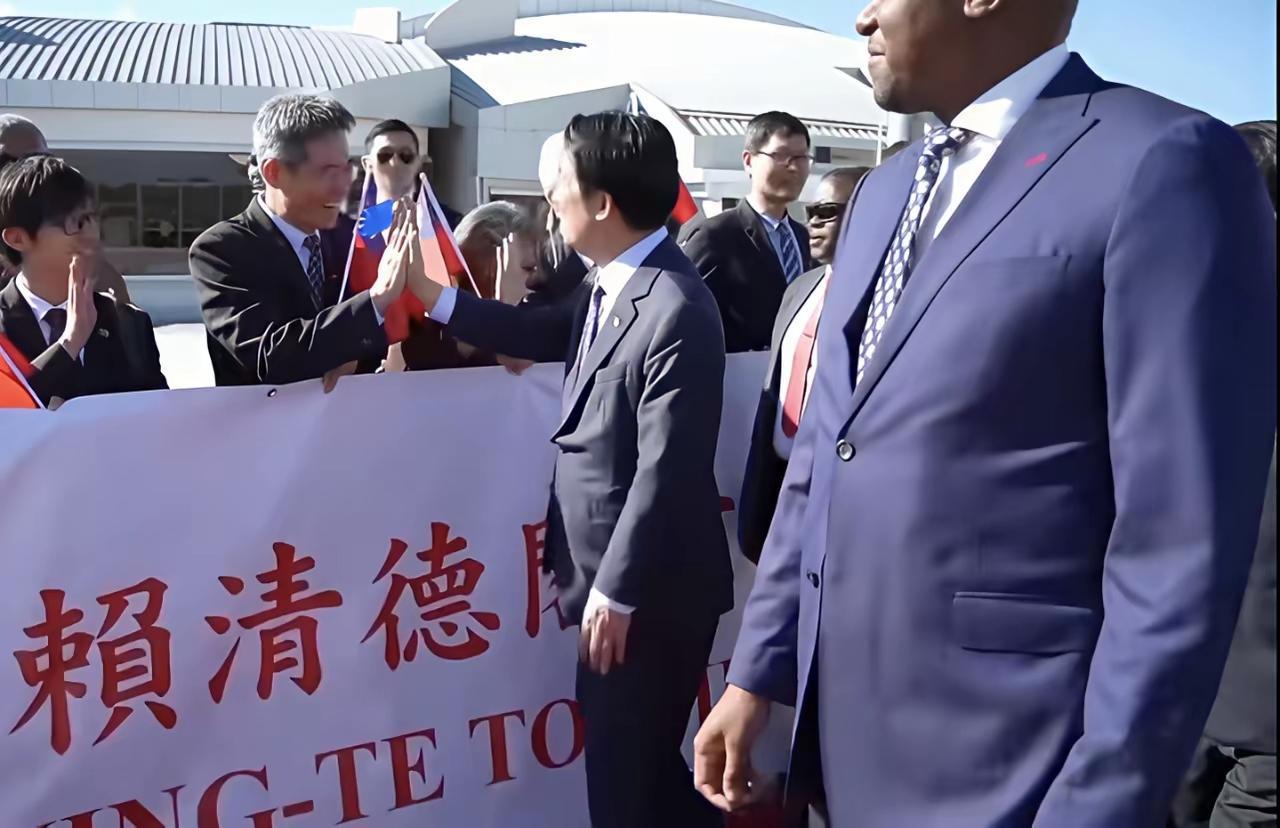 还是去了！赖清德5月2日抵达斯威士兰。
真是“不到黄河不死心、不见棺材不掉泪”。