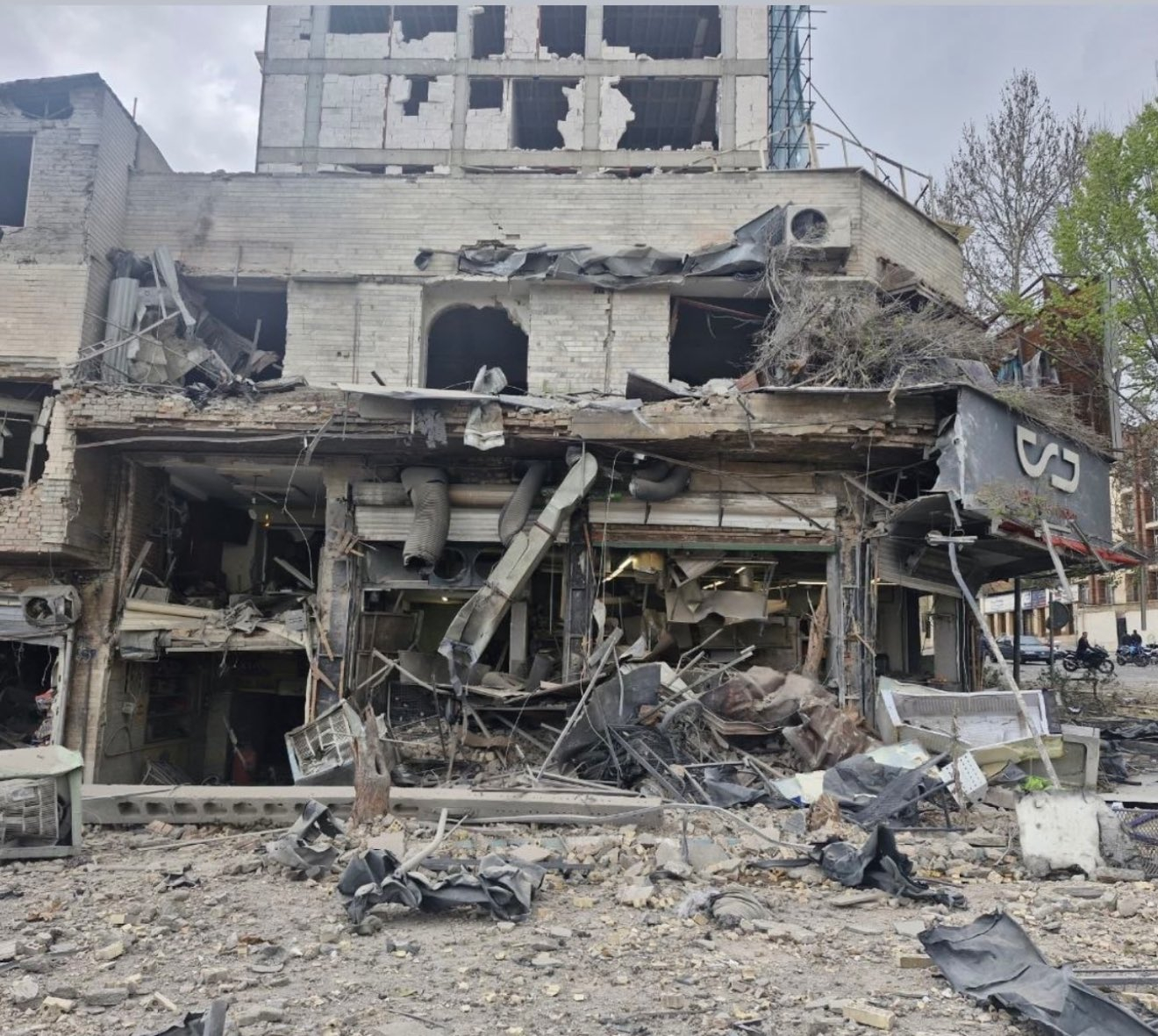 🔻在美以对德黑兰的袭击中，德黑兰 PCFR+G79 District 7 的一