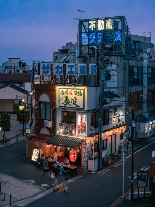 普通的天桥上，我居然拍到动漫里的浪漫场景！